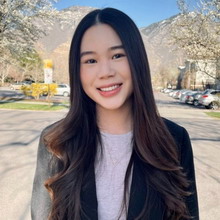 ������� ���� (Jacklyn Wang)