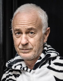 ��� ���� (Tim Caro)