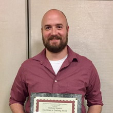  .  (Daniel J. Vecellio)