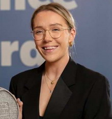 ���� �. ����� (Emma S. Cowley)