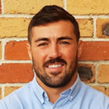 ������ ����� (Finian Ralph)