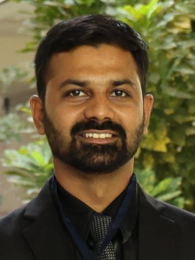 ������ �. ������ (Dikansh S. Parmar)