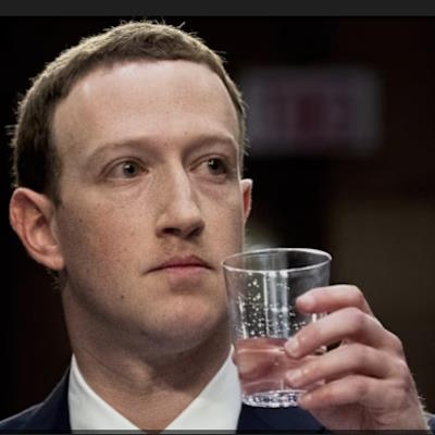 Facebook и фотографии с распитием спиртных напитков Facebook и фотографии с распитием спиртных напитков